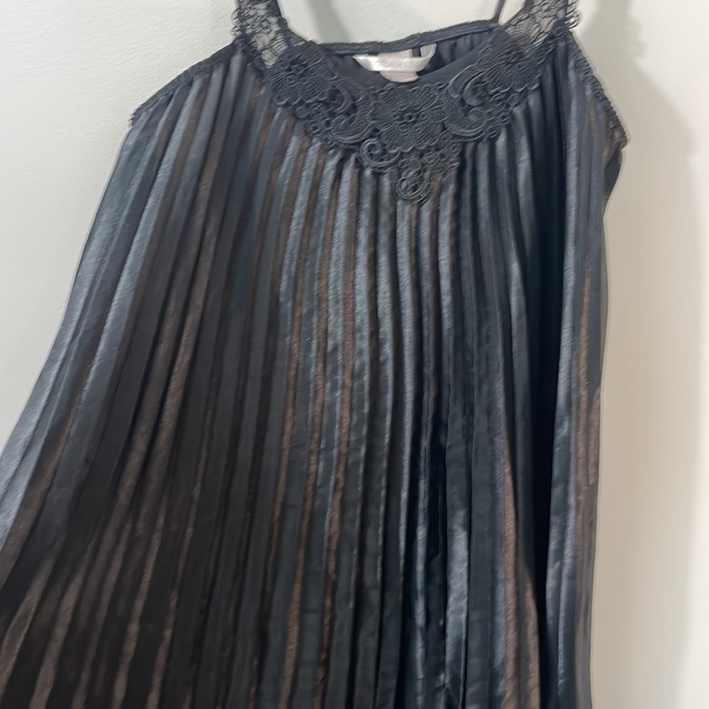 Victoria's Secret black accordion pleat slip lace trim medium dress lingerie - Picture 4 of 6